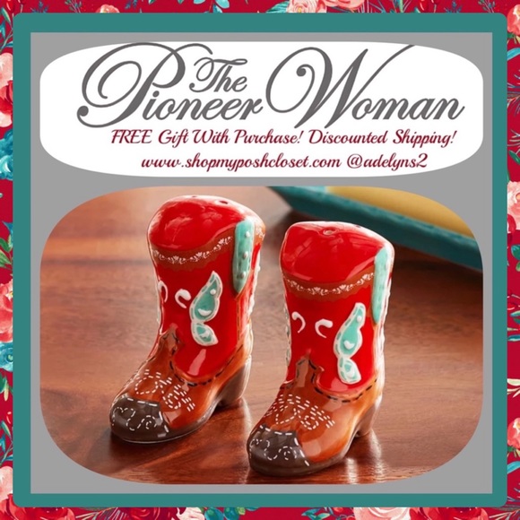 2022 🌺 New The Pioneer Woman Cowgirl Boots Salt & Pepper Shakers - Picture 3 of 7